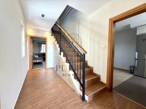 Rent, three bedroom apartment, 150m², Zabjelo, Podgorica - image 11