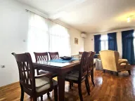 Rent, house, 180m², Tološi, Podgorica - image 30