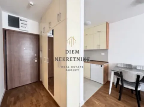 Izdavanje, jednosoban stan, 50m², Stari Aerodrom, Podgorica - image 7