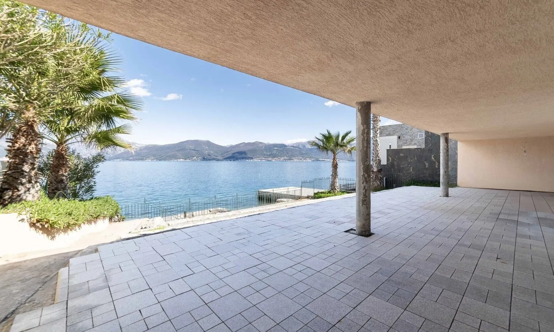 Prodaja, trosoban stan, 122m², Bratešići, Kotor