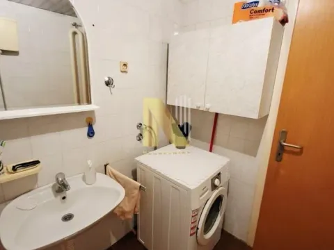 Sale, two bedroom apartment, 67m², Novo naselje, Novi Sad - image 18