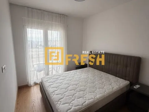 Izdavanje, dvosoban stan, 75m², City Kvart, Podgorica - image 8