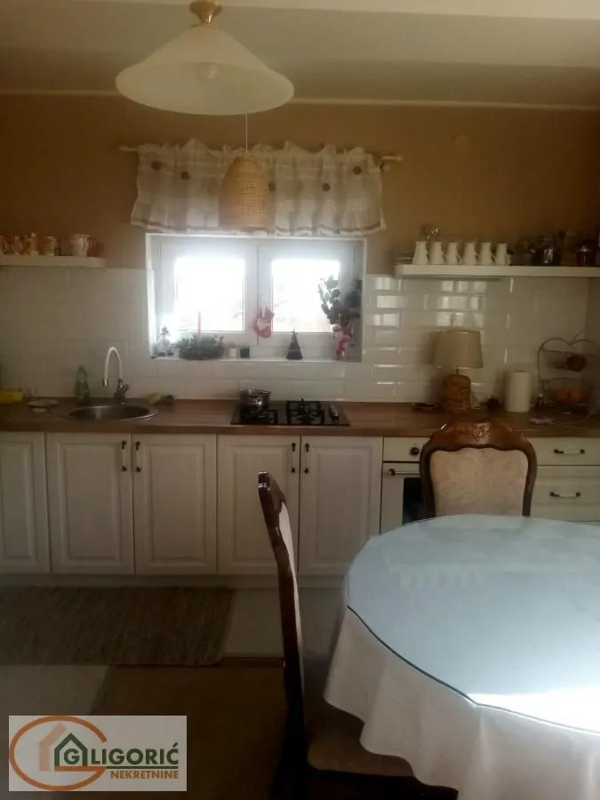 Sale, house, 180m², Gračac, Vrnjačka Banja
