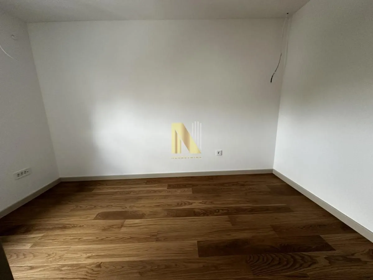 Prodaja, četvorosoban stan, 81m², Salajka, Novi Sad Sve Podlokacije