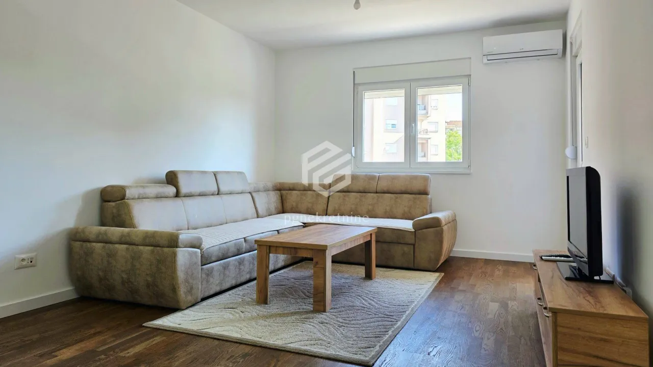 Izdavanje, dvosoban stan, 63m², Stari Aerodrom, Podgorica