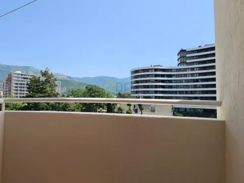 Prodaja, trosoban stan, 86m², Centar, Budva - image 15