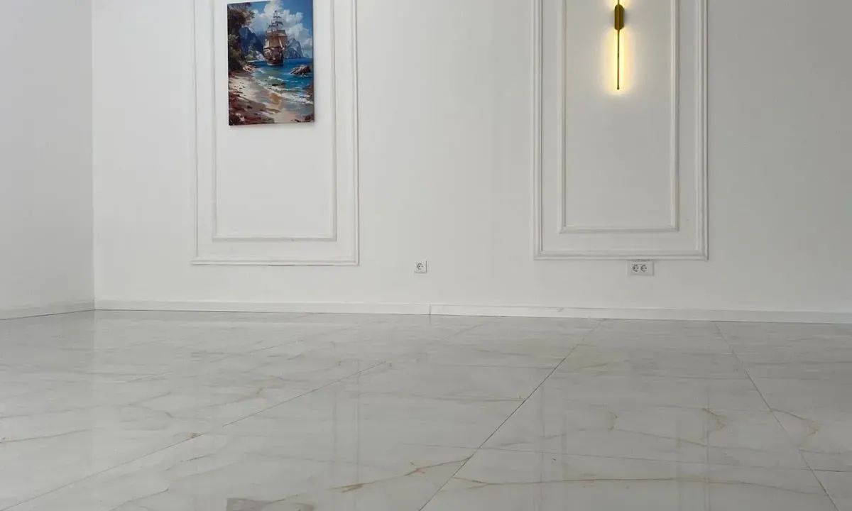 Izdavanje, poslovni prostor, 72m², Tološi, Podgorica