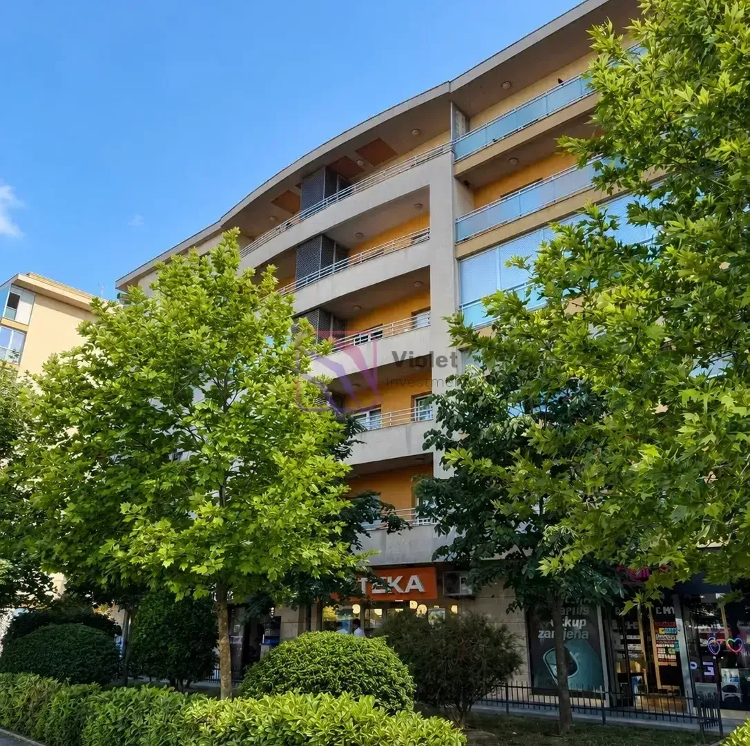 Izdavanje, jednosoban stan, 50m², City Kvart, Podgorica