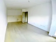 Izdavanje, trosoban stan, 70m², City Kvart, Podgorica - image 2