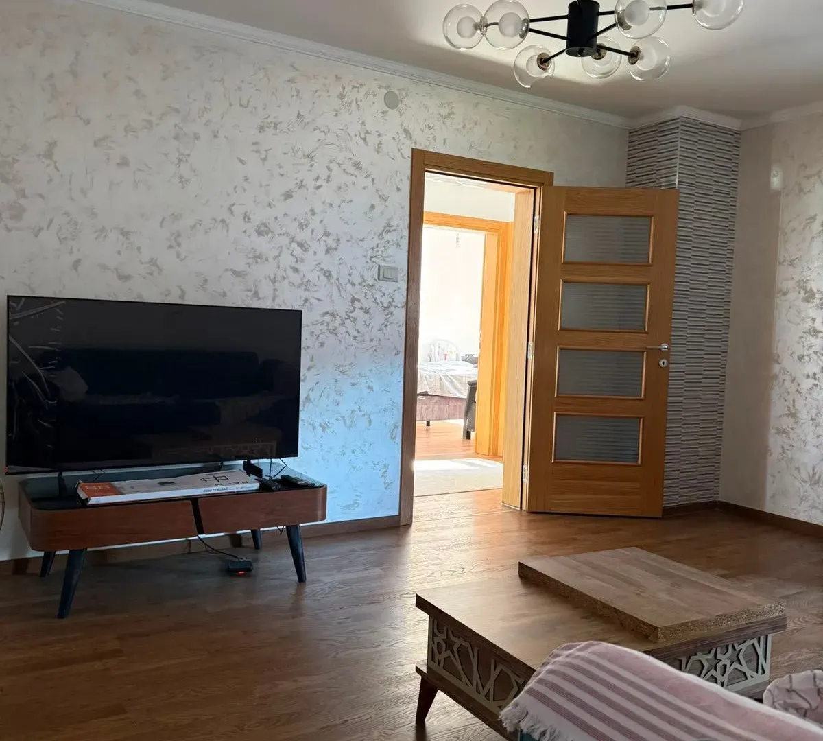 Izdavanje, dvosoban stan, 70m², Vranići, Podgorica