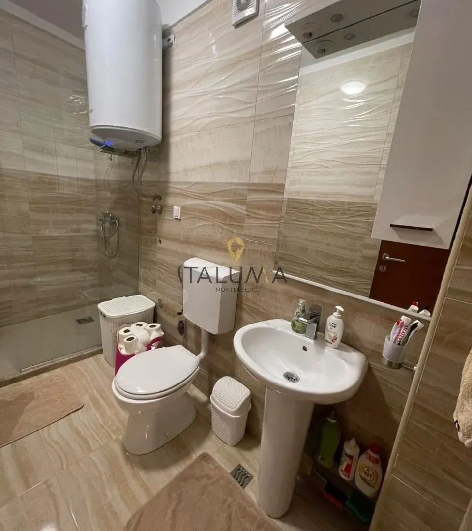 Prodaja, dvosoban stan, 93m², Kava, Tivat