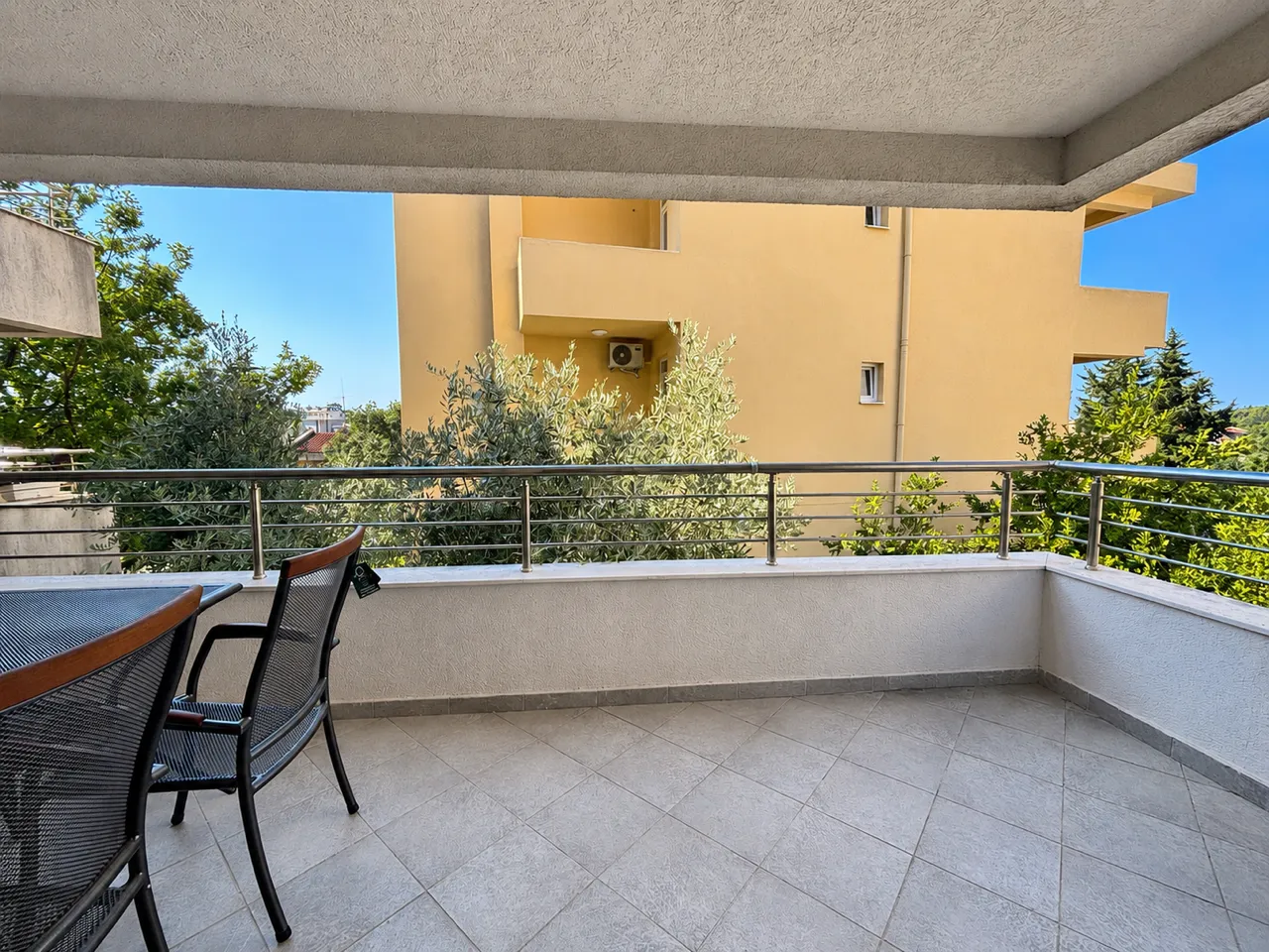 Rent, two bedroom apartment, 105m², Petrovac, Budva