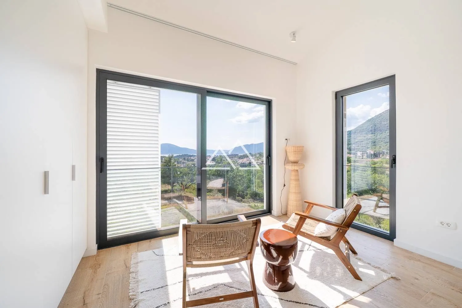 Prodaja, kuća, 220m², Tivat, Crna Gora