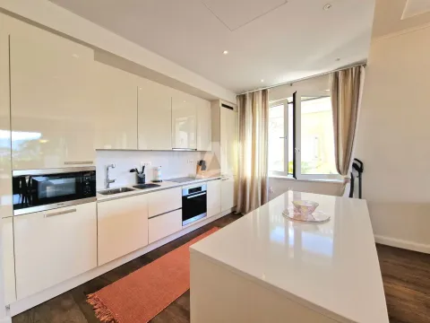 Sale, two bedroom apartment, 152m², Tivat, Crna Gora - image 8