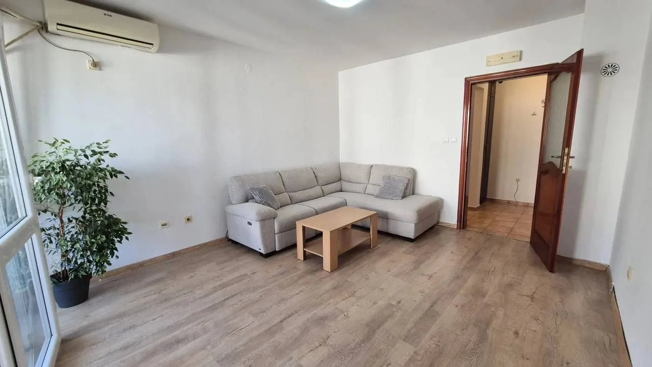 Prodaja, jednosoban stan, 56m², Ilino, Bar