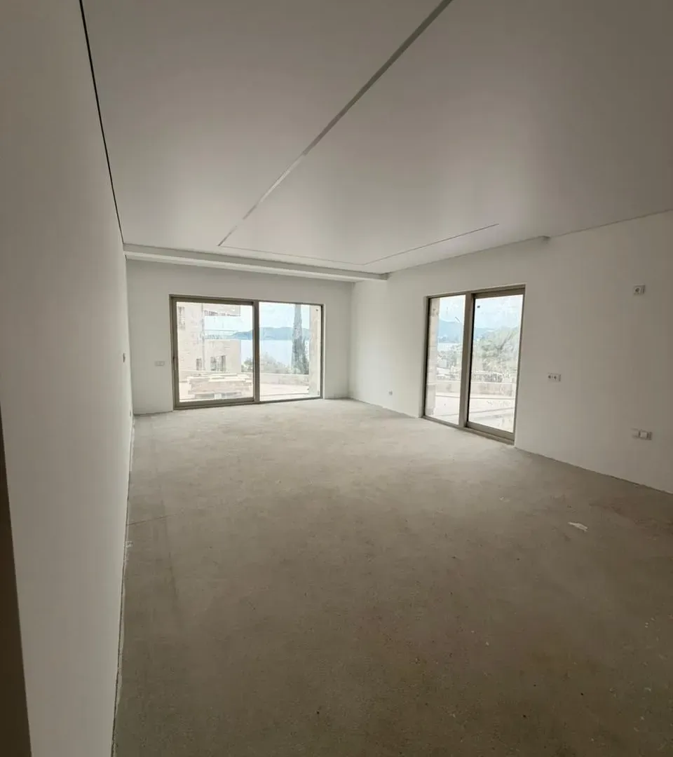 Prodaja, dvosoban stan, 80m², Pržno, Budva