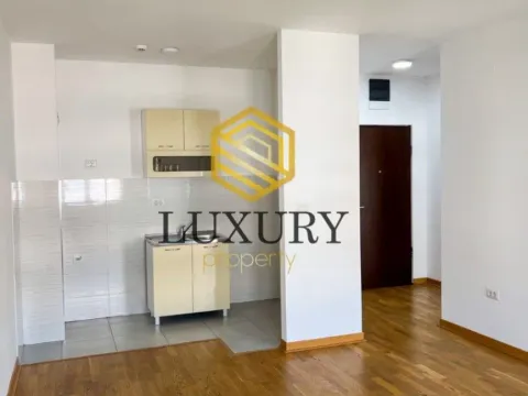 Rent, one bedroom apartment, 44m², City Kvart, Podgorica - image 10