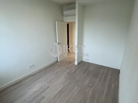 Izdavanje, trosoban stan, 111m², Savski Venac, Beograd - image 3