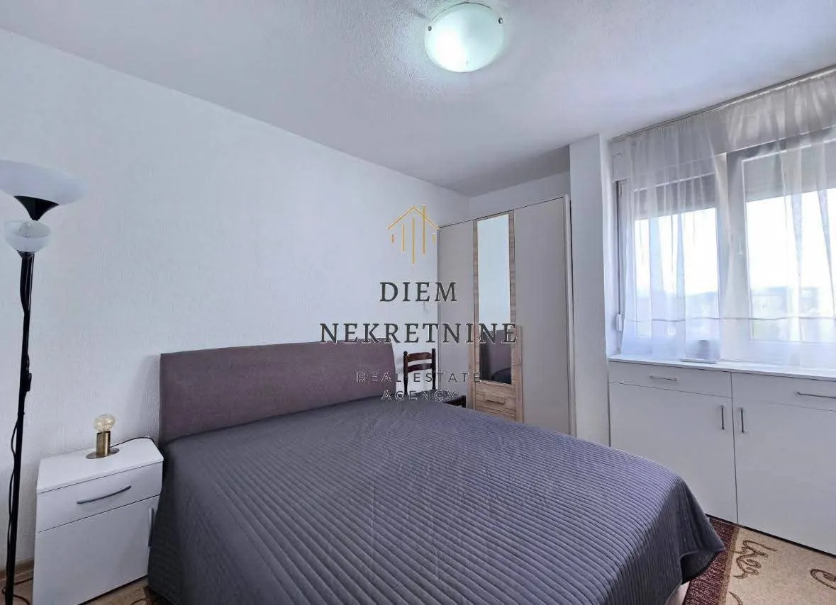 Sale, three bedroom apartment, 84m², Centar, Bar