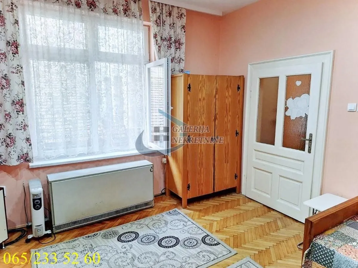 Izdavanje, jednosoban stan, 35m², Đeram Pijaca, Beograd