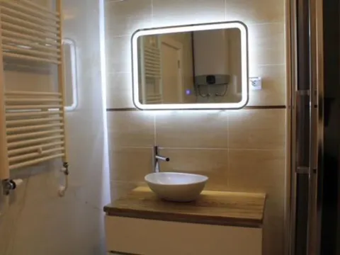 Sale, four bedroom apartment, 170m², Dobra Voda, Budva - image 12