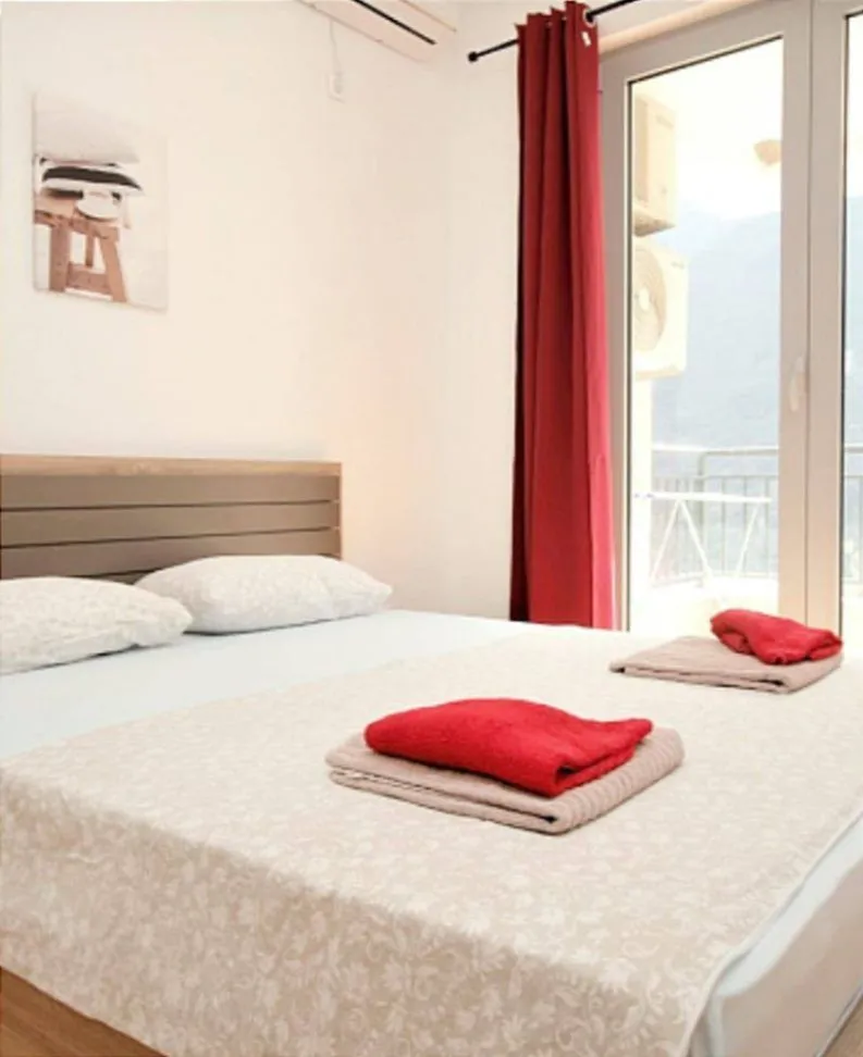 Sale, one bedroom apartment, 60m², Morinj, Kotor
