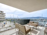 Sale, three bedroom apartment, 215m², Tivat, Crna Gora - image 1