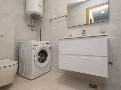 Rent, two bedroom apartment, 74m², Podgorica, Crna Gora - image 14