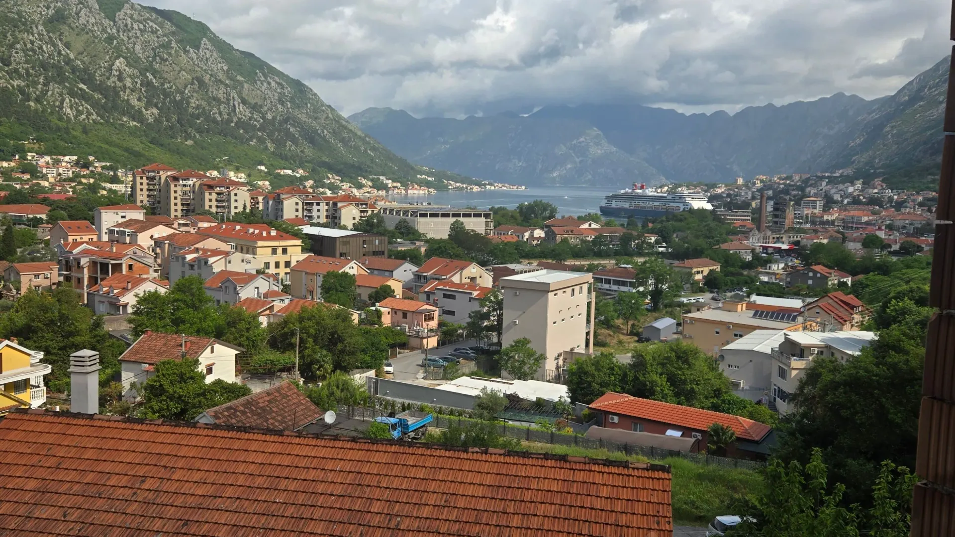 Prodaja, jednosoban stan, 37m², Škaljari, Kotor