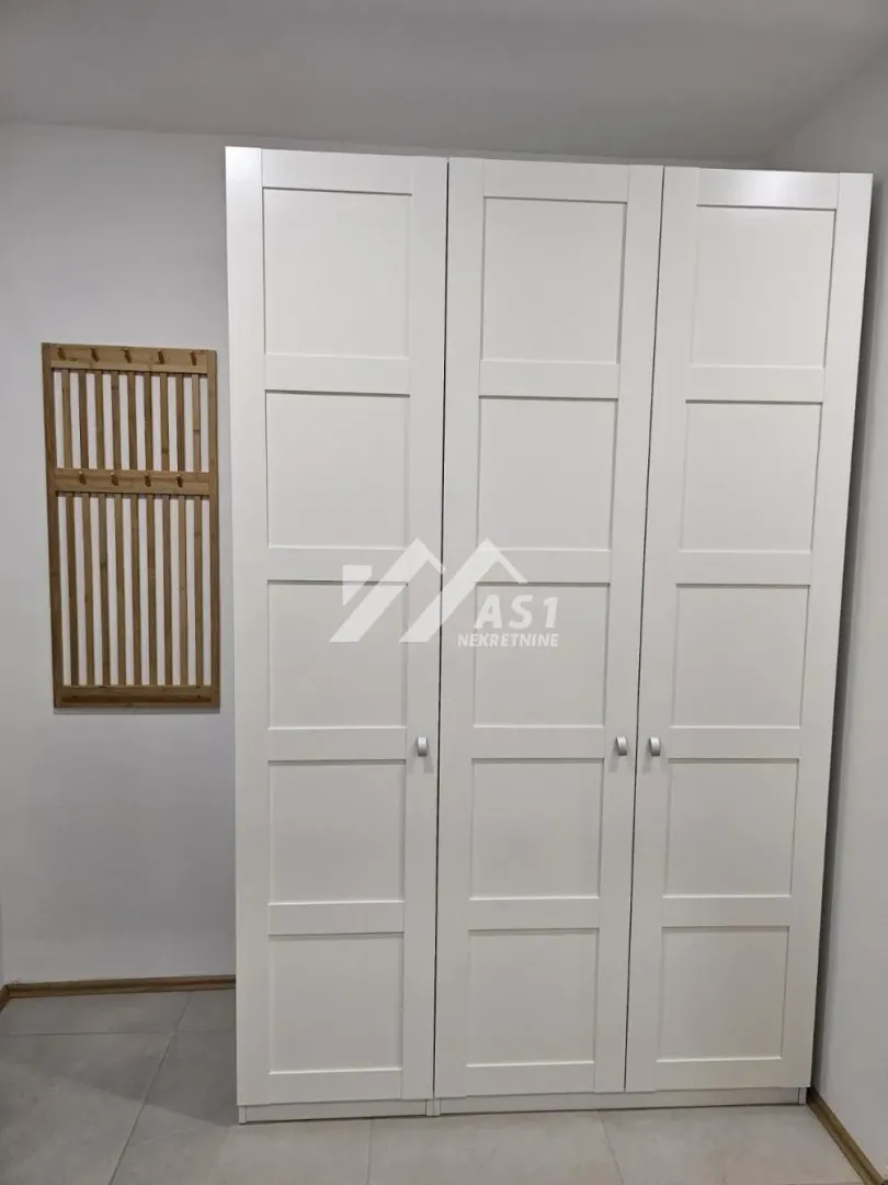 Izdavanje, dvosoban stan, 50m², Grbavica, Novi Sad Sve Podlokacije
