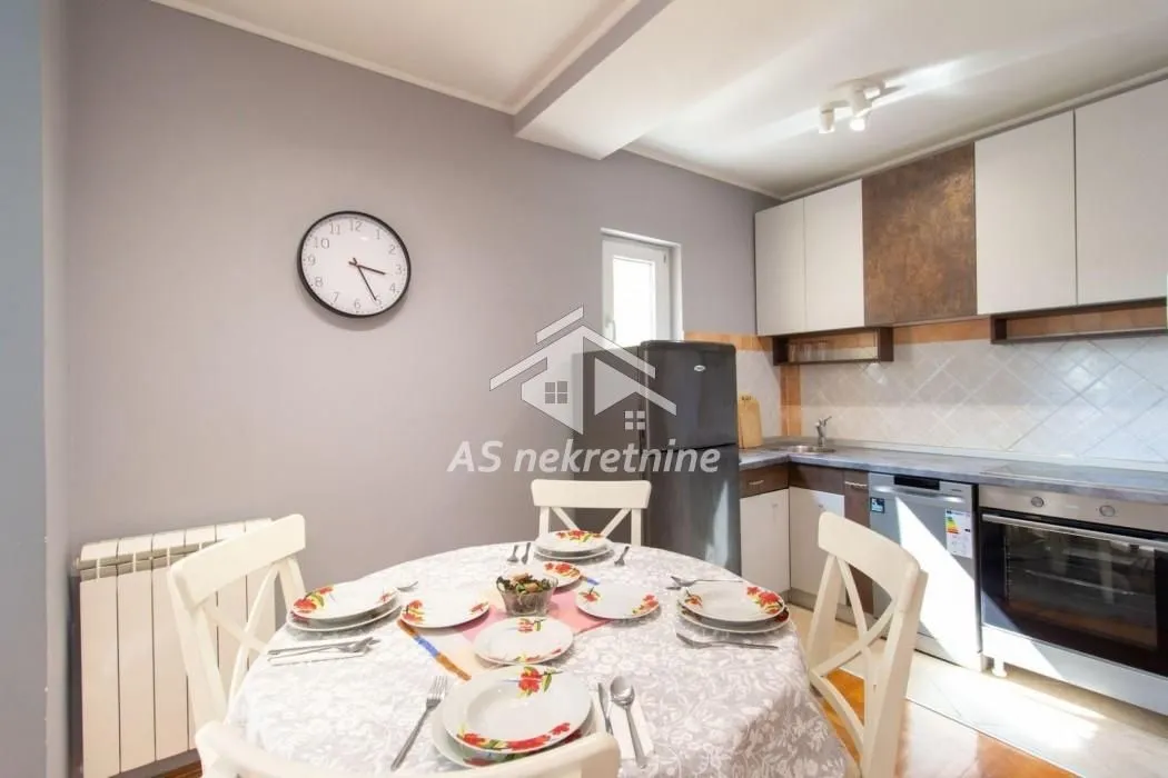 Rent, two bedroom apartment, 46m², Vračar Hram, Vračar Sve Podlokacije