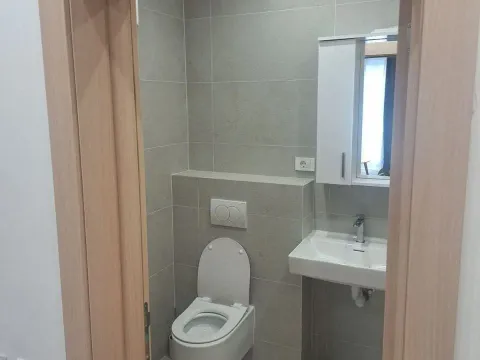 Sale, one bedroom apartment, 70m², Bečići, Budva - image 10