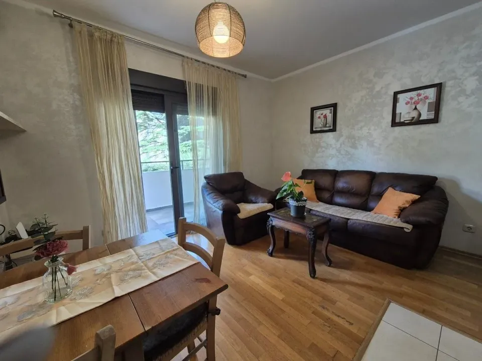 Rent, one bedroom apartment, 40m², Centar, Budva