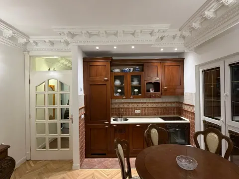 Izdavanje, dvosoban stan, 79m², Centar, Podgorica - image 2