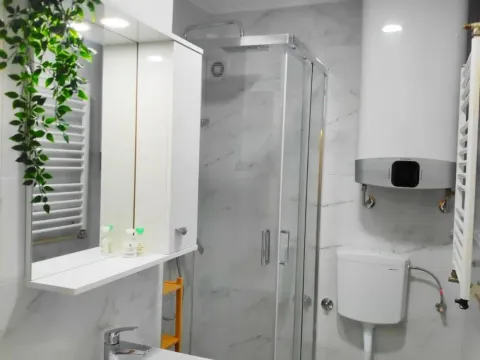 Rent, two bedroom apartment, 38m², Stari Grad, Beograd - image 15
