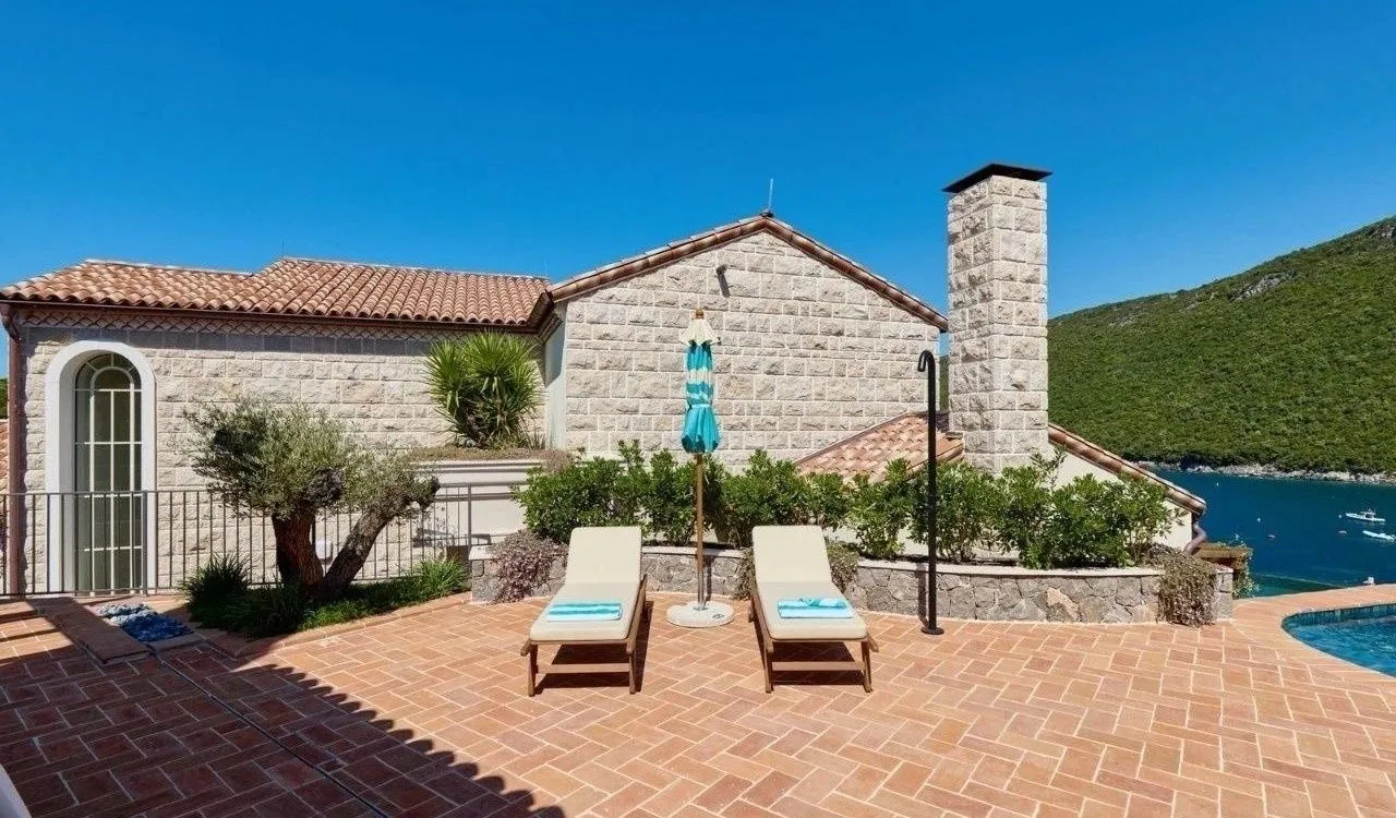 Sale, house, 800m², Žanjice, Herceg Novi