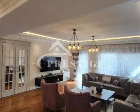 Izdavanje, kuća, 280m², Stara Varoš, Podgorica - image 3