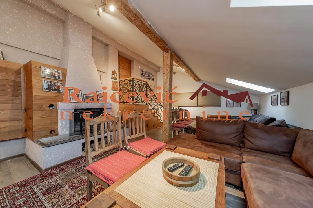 Prodaja, četvorosoban stan, 98m², Kopaonik, Srbija