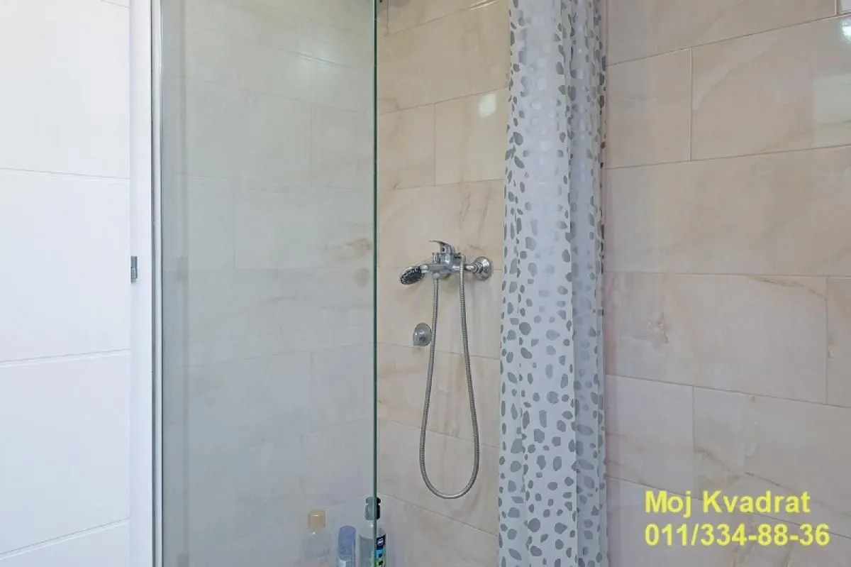 Prodaja, trosoban stan, 75m², Veliko Gradište, Srbija