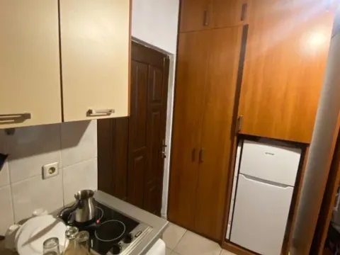 Izdavanje, jednosoban stan, 23m², Centar, Budva - image 4