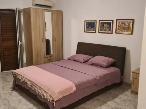 Izdavanje, garsonjera, 31m², Budva, Crna Gora - image 3