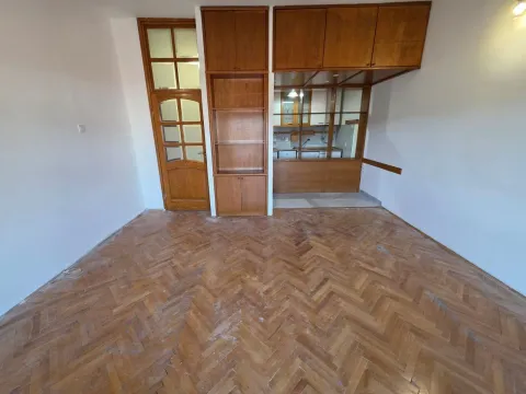 Rent, one bedroom apartment, 54m², Malo Brdo, Podgorica - image 11