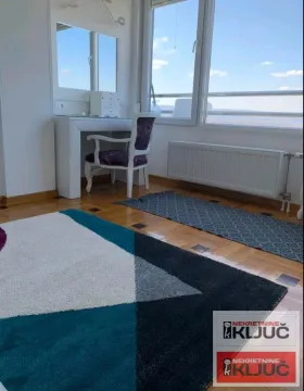 Izdavanje, četvorosoban stan, 102m², Bulevar patrijarha Pavla, Novi Sad Sve Podlokacije - image 8