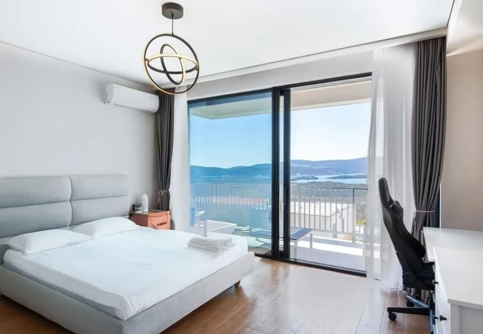 Sale, house, 200m², Kavač, Kotor