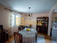 Izdavanje,  kuća, 270m2, Stari Aerodrom, Podgorica