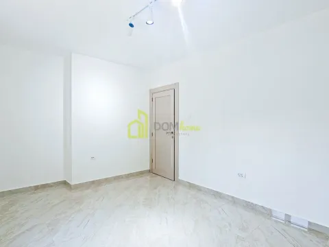 Izdavanje, poslovni prostor, 100m², Masline, Podgorica - image 10