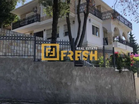 Prodaja, kuća, 250m², Ulcinj, Crna Gora - image 32