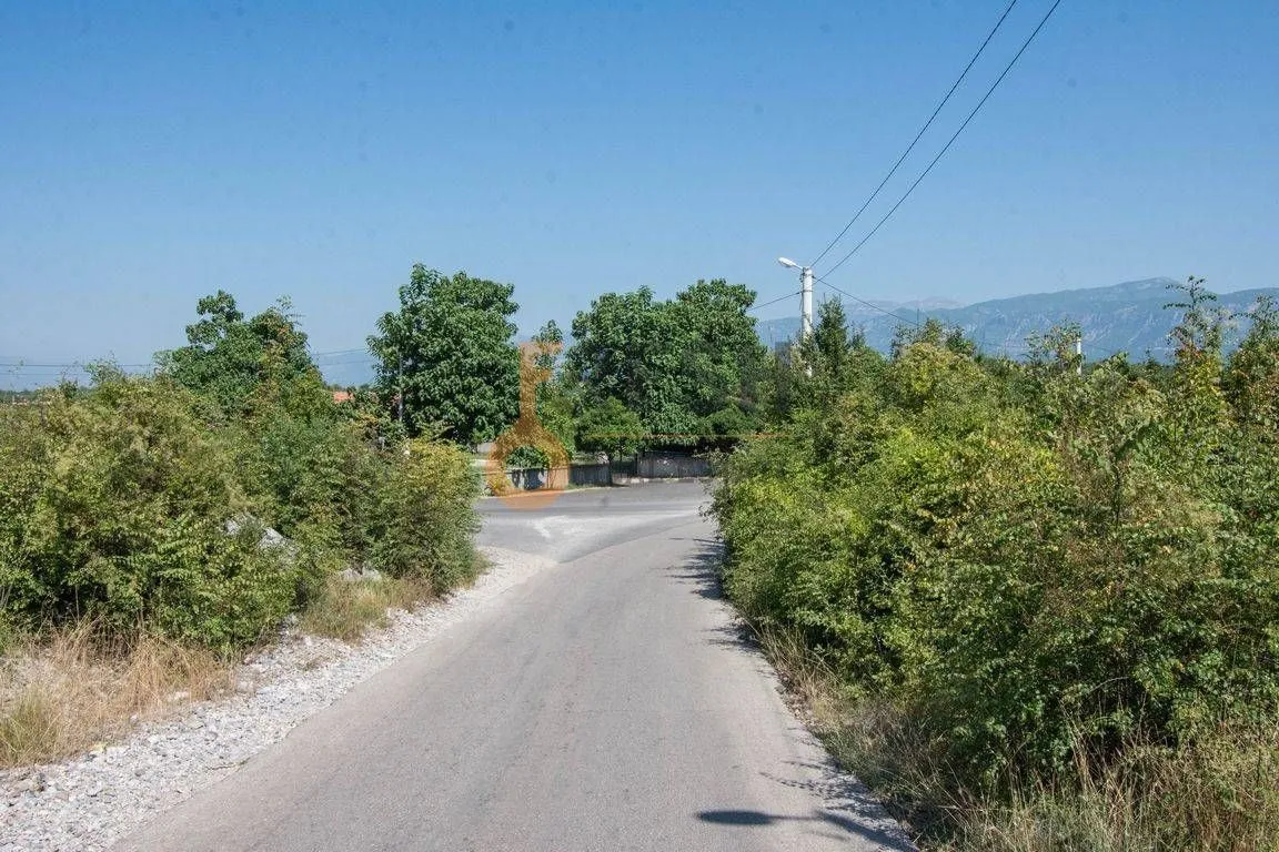 Prodaja, plac, 2100m², Danilovgrad, Crna Gora
