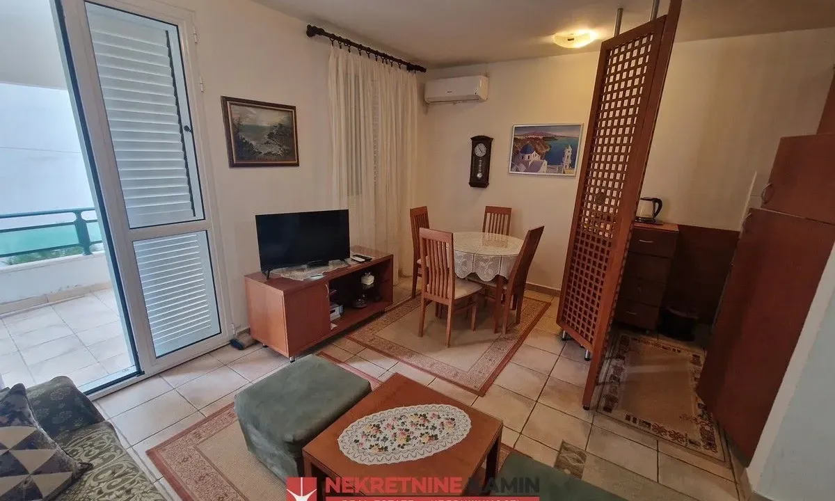 Prodaja, jednosoban stan, 45m², Petrovac, Budva