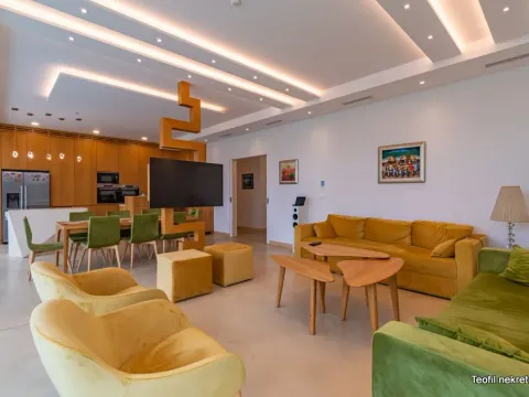 Sale, house, 380m², Belegiš, Stara Pazova - image 1